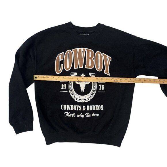 Women’s Popular Girl Graphic Crewneck Black Sweatshirt Cowboys & Rodeo Sz Med - Picture 4 of 5